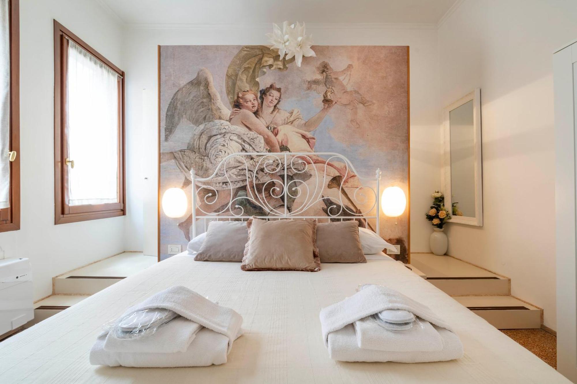 Ca' Pestrin Suite House - San Marco Square เวนิส ภายนอก รูปภาพ